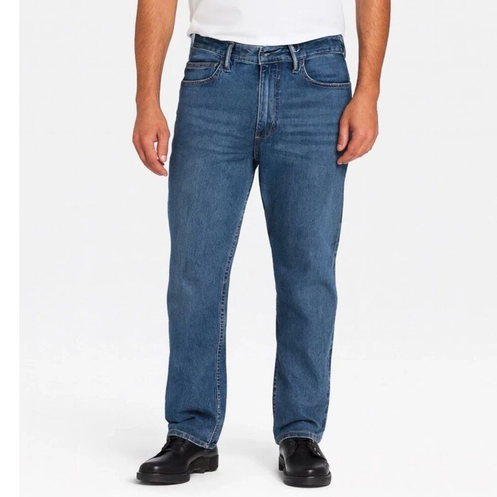 Levis Jeans Mens 34x32 Blue Denim 505 Straight Casual Work Medium Wash Cotton